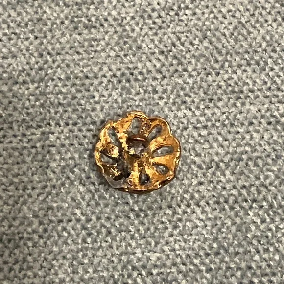 Button - Picture 2 of 2